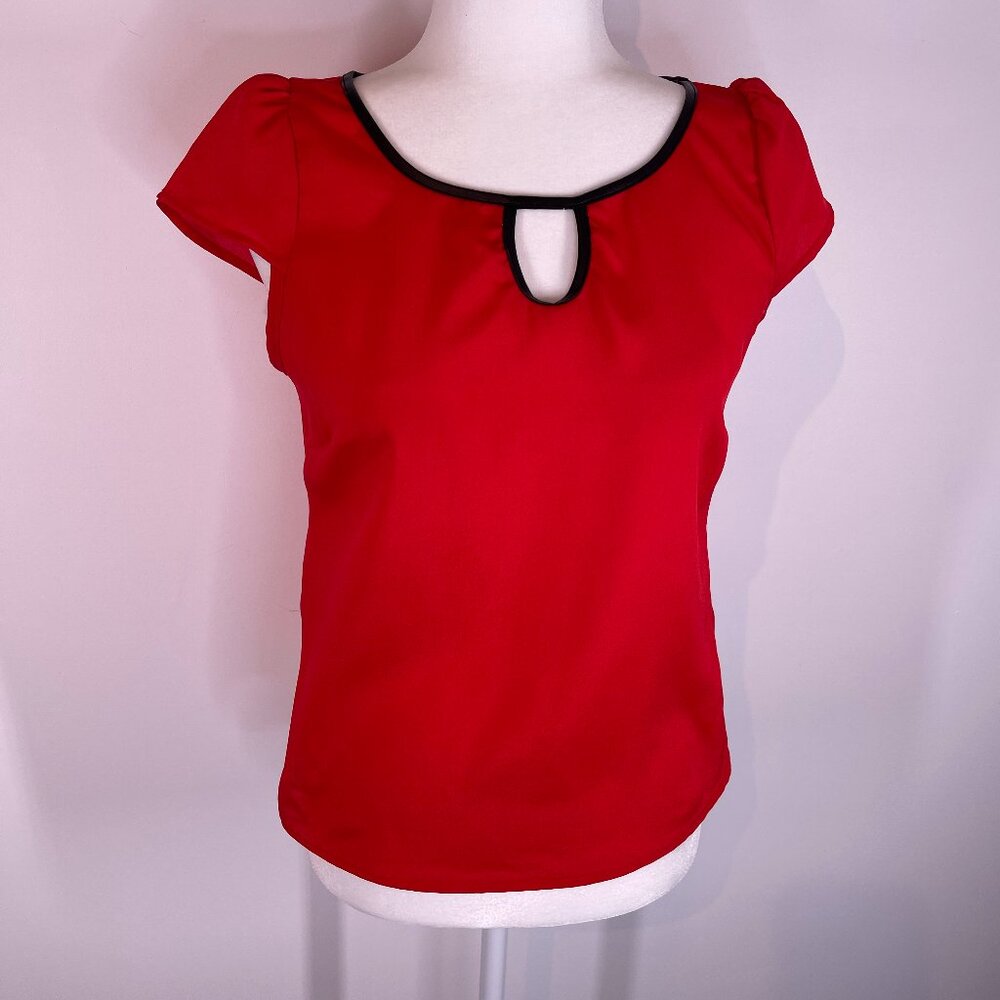 Vintage L8ter Red Cap Sleeve Blouse with Faux Leather Trim size Small